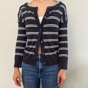 Cardigan grey and white